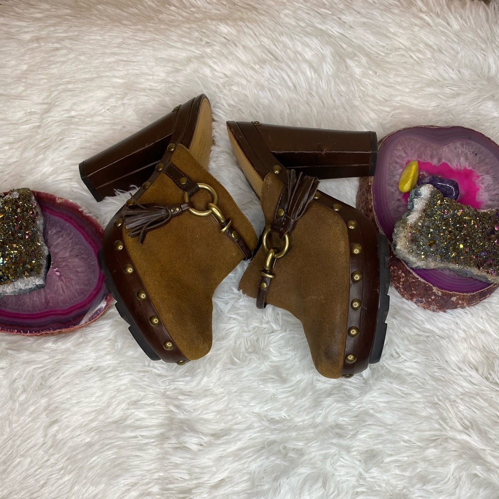 • Coach •Heels Clogs